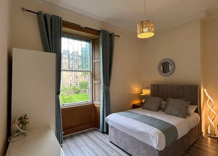 Newington Accommodation